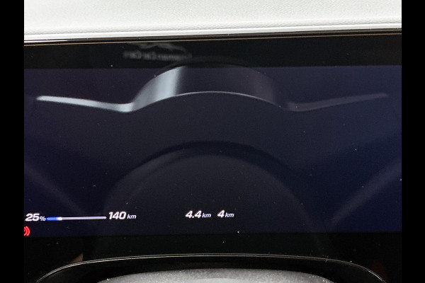 Mercedes-Benz Glb 250+ Business Solution AMG 85.5 kWh | Advanced Plus pakket | Winterpakket | Nightpakket | Parkeerpakket | Trekhaak | GUARD 360° | Vast panoramadak | 19” vijfspaaks lichtmetalen velgen |