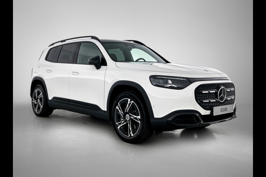 Mercedes-Benz Glb 250+ Business Solution AMG 85.5 kWh | Advanced Plus pakket | Winterpakket | Nightpakket | Parkeerpakket | Trekhaak | GUARD 360° | Vast panoramadak | 19” vijfspaaks lichtmetalen velgen |