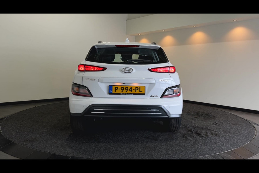 Hyundai Kona EV Comfort 39 kWh - Verwarmde stoelen | Digitaal dashboard | Hill hold functie |
