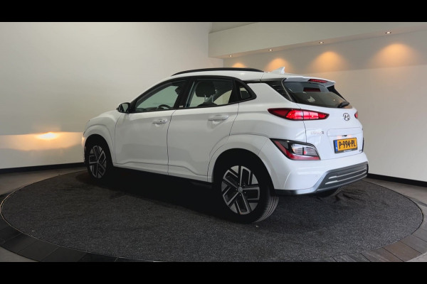 Hyundai Kona EV Comfort 39 kWh - Verwarmde stoelen | Digitaal dashboard | Hill hold functie |