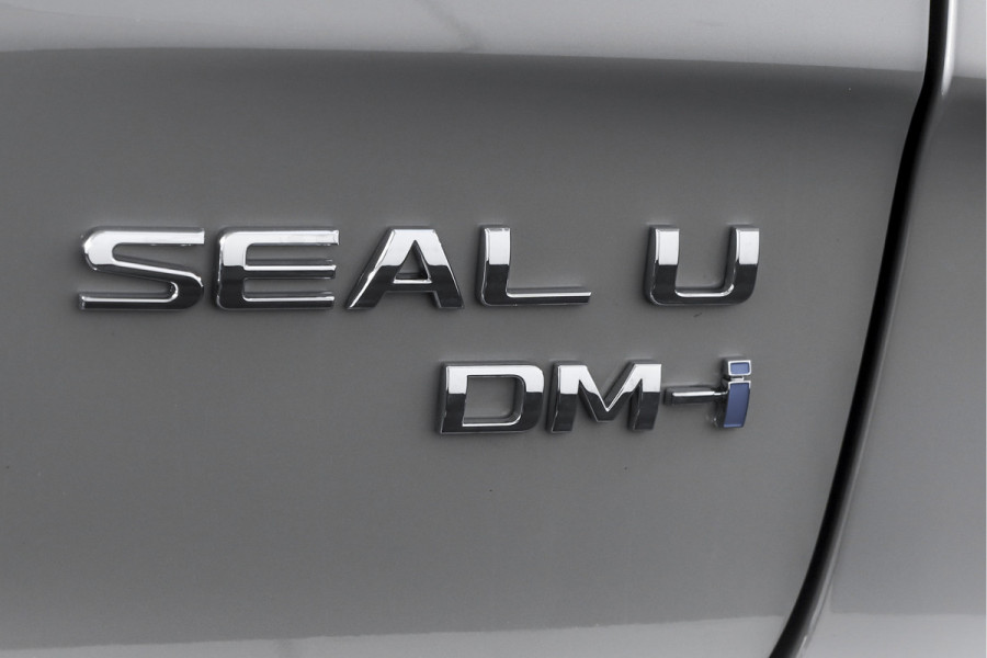 BYD SEAL U 1.5 DM-i FWD Comfort | 125KM Elektrisch | S/K-Panodak | 360 Camera | App connect | Adapt. Cruise | Elek. Klep | Infinity audio | 19" | 5982