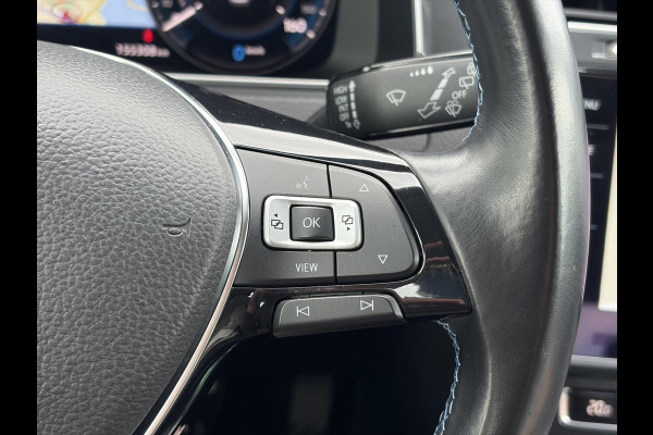 Volkswagen e-Golf e-Golf 1e Eigenaar,SOH % 84.64,Navi,Camera,Draadloos Opladen,Dealer Onderhouden,Clima,Adaptief Cruise,Carplay,Lm velgen,Apk tot 04-2027