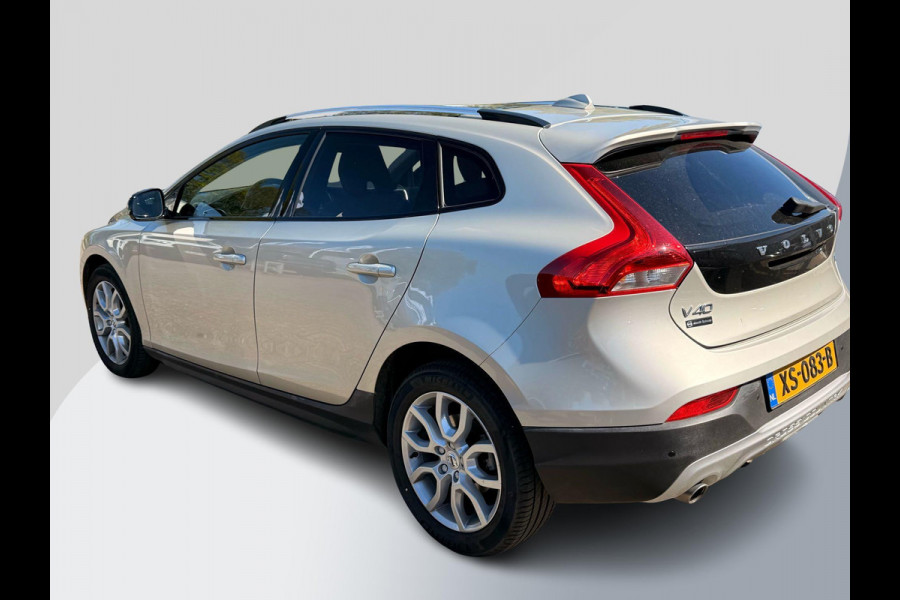 Volvo V40 Cross Country 1.5 T3 Polar+ Luxury | 150pk | Leder interieur | Panoramadak | Navigatie | Stoelverwarming |