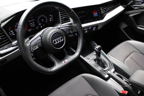 Audi A1 Sportback 40 TFSI S- Line Leder Camera Navi Virtual Climate Sonos PDC LM velgen Stoelverwarming Carplay BTW auto