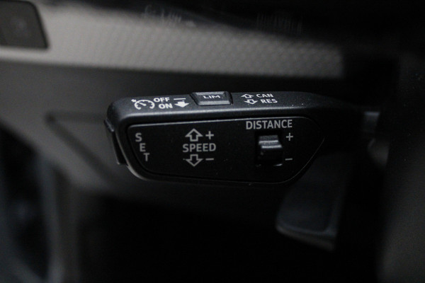 Audi A1 Sportback 40 TFSI S- Line Leder Camera Navi Virtual Climate Sonos PDC LM velgen Stoelverwarming Carplay BTW auto
