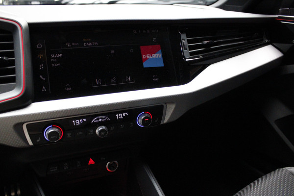 Audi A1 Sportback 40 TFSI S- Line Leder Camera Navi Virtual Climate Sonos PDC LM velgen Stoelverwarming Carplay BTW auto