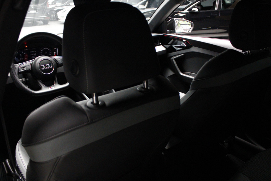Audi A1 Sportback 40 TFSI S- Line Leder Camera Navi Virtual Climate Sonos PDC LM velgen Stoelverwarming Carplay BTW auto