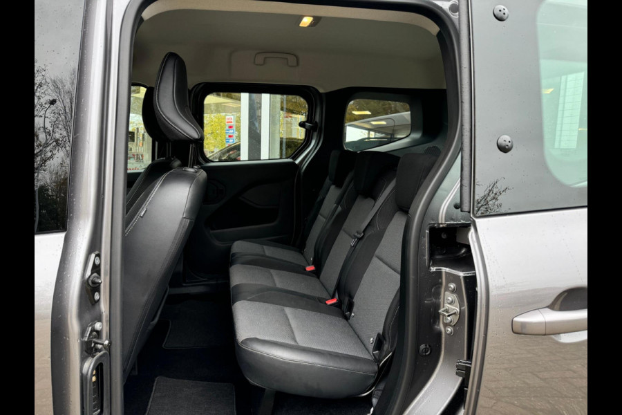 Renault Kangoo TCe 130 EDC Equilibre Navi / P-sensoren / Cruise control / Trekhaak / Dakrails