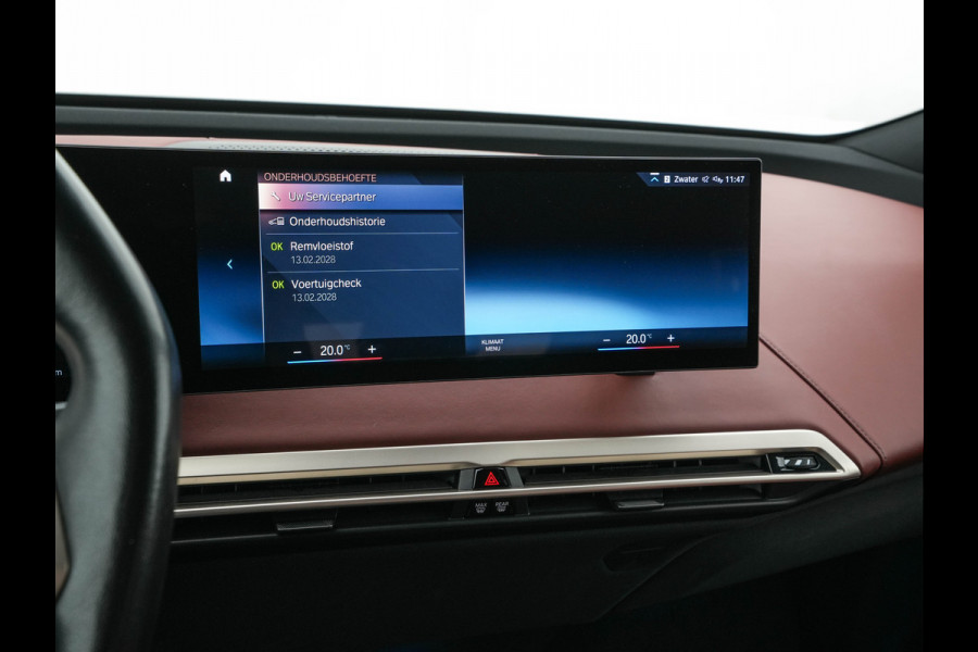 BMW iX xDrive40 High Executive 77 kWh [ 3-Fase ] {SOH-100%} (INCL.BTW) *HEAD-UP | LEATHER | TOP-VIEW | FULL-LED | MEMORY-PACK | HARMAN/KARDON | BLINDSPOT | WIDESCREEN-COCKPIT | HEATED-COMOFRTSEATS | DAB | AMBIENT-LIGHT | NAVI-FULLMAP | TOWBAR | 21''AL