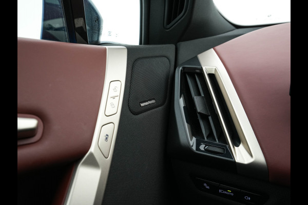 BMW iX xDrive40 High Executive 77 kWh [ 3-Fase ] {SOH-100%} (INCL.BTW) *HEAD-UP | LEATHER | TOP-VIEW | FULL-LED | MEMORY-PACK | HARMAN/KARDON | BLINDSPOT | WIDESCREEN-COCKPIT | HEATED-COMOFRTSEATS | DAB | AMBIENT-LIGHT | NAVI-FULLMAP | TOWBAR | 21''AL