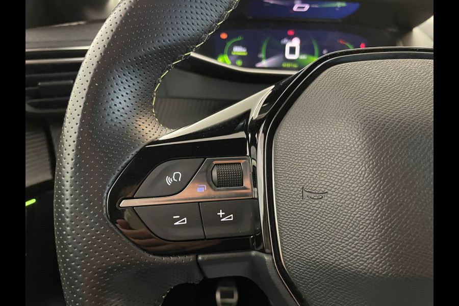 Peugeot 208 1.2 PureTech GT AIRCO NAVI CRUISE BLUETOOTH APPLE CARPLAY VELGEN METALLIC LAK ZEER NETTE AUTO