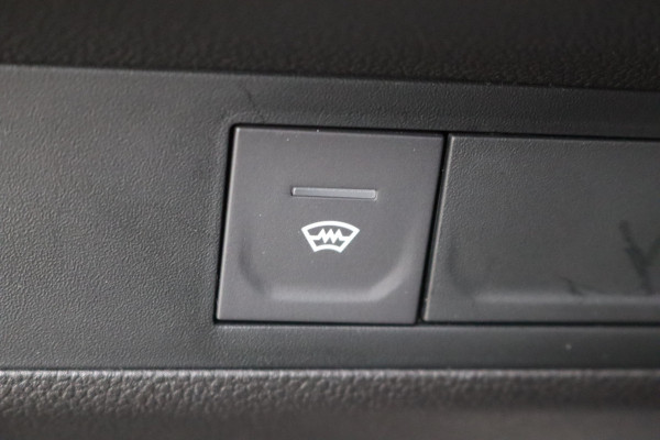 Renault Captur 1.0 TCe 90PK Intens Gr.-navigatie/Stoel-stuurverwarming/Camera/Navigatie/Parkeerhulp