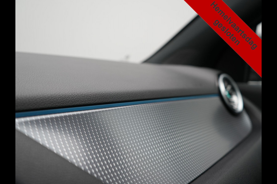 Mercedes-Benz EQA 250 Business Line 66 kWh 191pk Dealer O.H. | Panodak | MBUX Widescreen Navi | Camera | Stoelen & Stuur Verwarmd | Keyless | Blis | Apple Carplay | Sfeerverlichting | Park Assist | Navigatie | DAB | 18''L.M. |