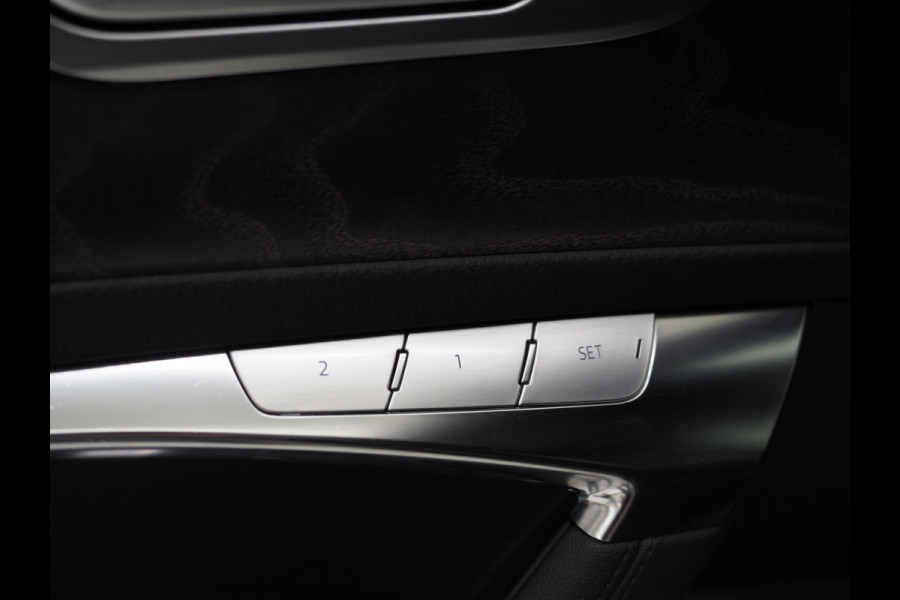 Audi A6 Avant 50 TFSI e quattro Full Black | Panoramadak | HUD | B&O Audio | Leder | Keyless | Camera | Sfeerlicht | Carplay