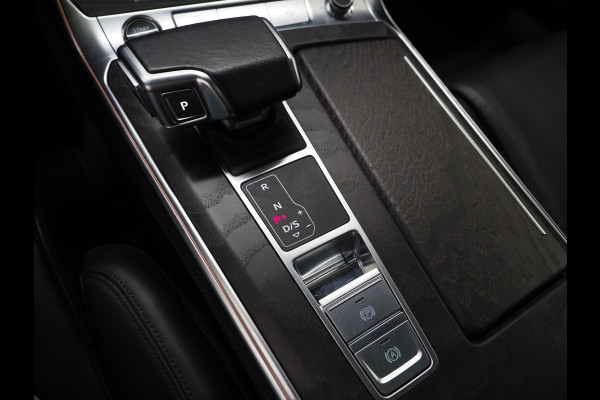 Audi A6 Avant 50 TFSI e quattro Full Black | Panoramadak | HUD | B&O Audio | Leder | Keyless | Camera | Sfeerlicht | Carplay