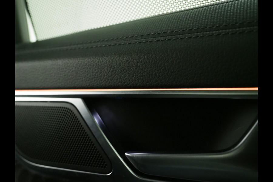 Audi A6 Avant 50 TFSI e quattro Full Black | Panoramadak | HUD | B&O Audio | Leder | Keyless | Camera | Sfeerlicht | Carplay