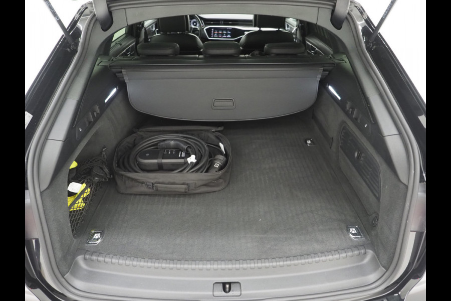 Audi A6 Avant 50 TFSI e quattro Full Black | Panoramadak | HUD | B&O Audio | Leder | Keyless | Camera | Sfeerlicht | Carplay