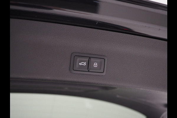 Audi A6 Avant 50 TFSI e quattro Full Black | Panoramadak | HUD | B&O Audio | Leder | Keyless | Camera | Sfeerlicht | Carplay