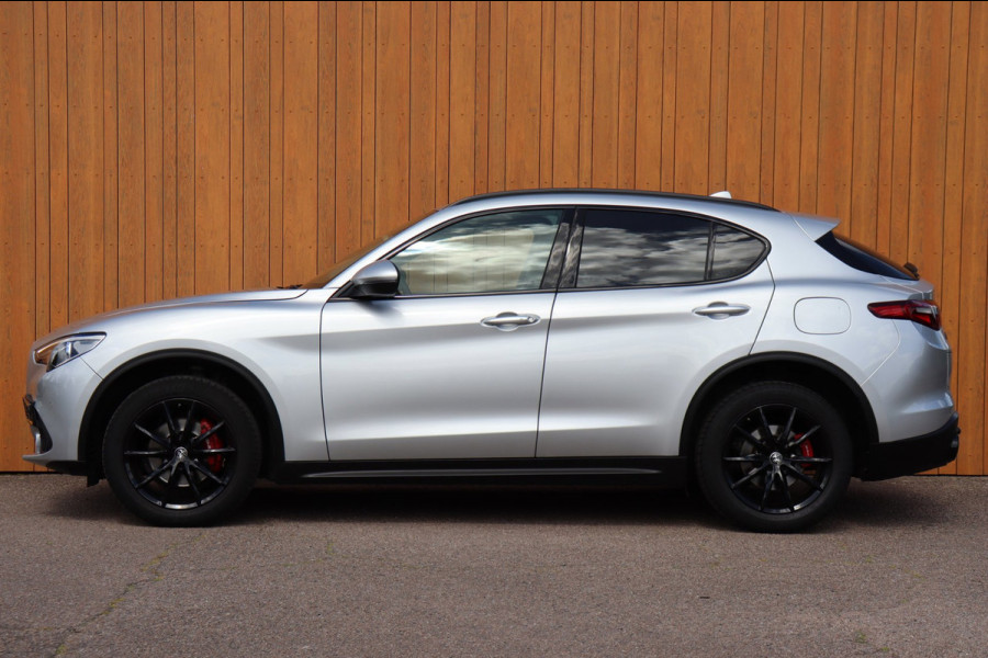 Alfa Romeo Stelvio 2.0 T AWD Super Q4 leer trekhaak el.klep camera Carplay