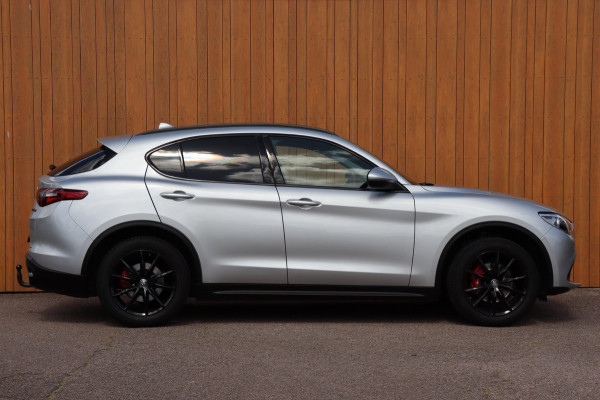 Alfa Romeo Stelvio 2.0 T AWD Super Q4 leer trekhaak el.klep camera Carplay