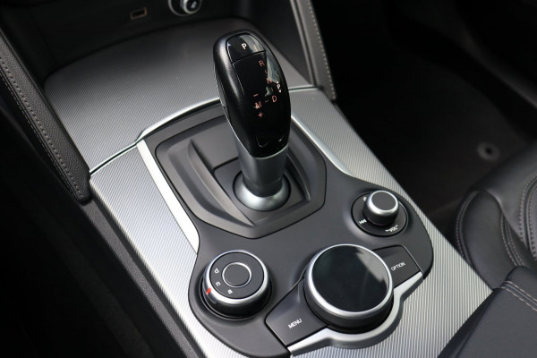 Alfa Romeo Stelvio 2.0 T AWD Super Q4 leer trekhaak el.klep camera Carplay