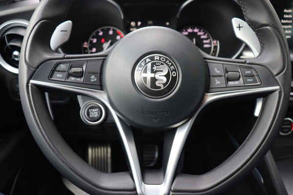 Alfa Romeo Stelvio 2.0 T AWD Super Q4 leer trekhaak el.klep camera Carplay