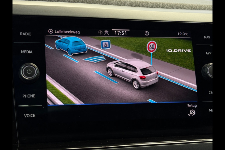 Volkswagen Polo 1.0 TSI R-Line Panorama CarPlay