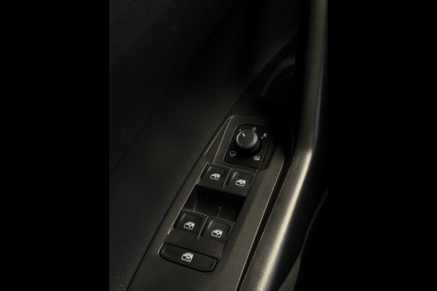 Volkswagen Polo 1.0 TSI R-Line Panorama CarPlay