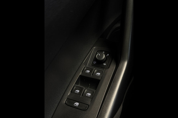 Volkswagen Polo 1.0 TSI R-Line Panorama CarPlay