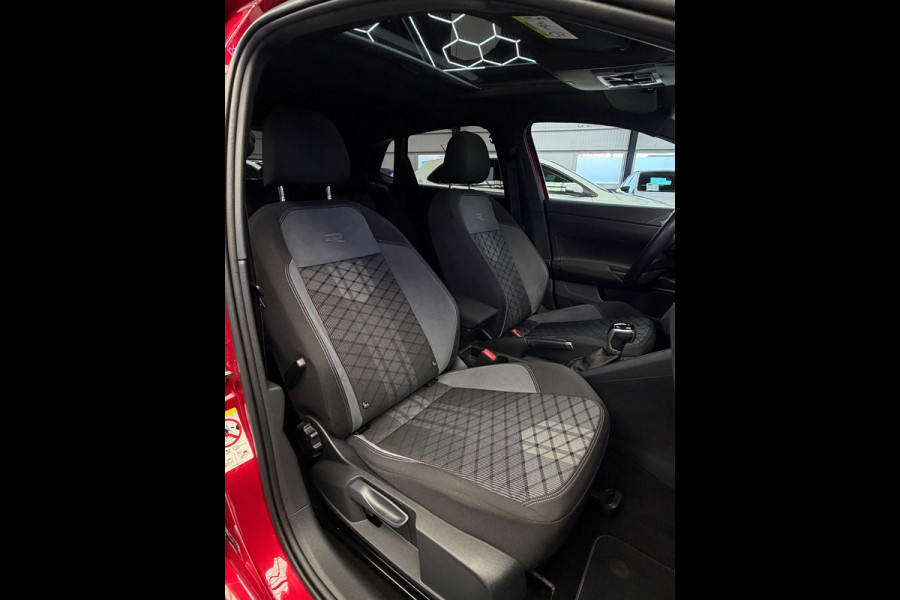 Volkswagen Polo 1.0 TSI R-Line Panorama CarPlay
