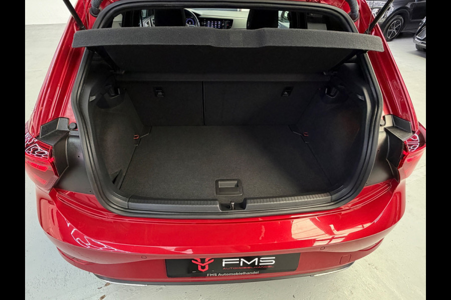 Volkswagen Polo 1.0 TSI R-Line Panorama CarPlay