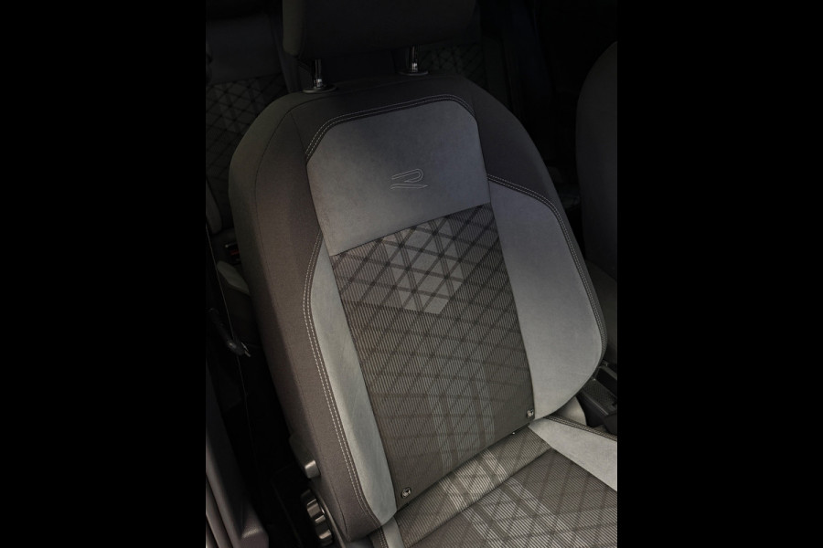 Volkswagen Polo 1.0 TSI R-Line Panorama CarPlay