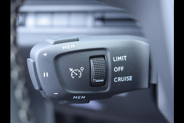 Peugeot 3008 1.2 PureTech Allure Pack Business NAVI & CARPLAY | CAMERA & SENSOREN | E.C.C. |