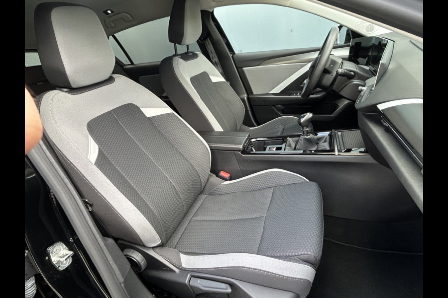 Opel Astra BWJ 2023 | 1.2T 131PK Bus Edition | CLIMA | STOEL&STUUR VERW | CAMERA A | NAVI | PDC 2X | CARPLAY |