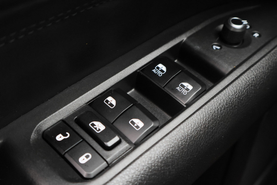 Jeep Compass 4xe 190 Plug-in Hybrid Electric Limited Business Leder/Stof, 360° Camera, Apple Carplay, ACC, Virtual Cockpit, DAB, 18''
