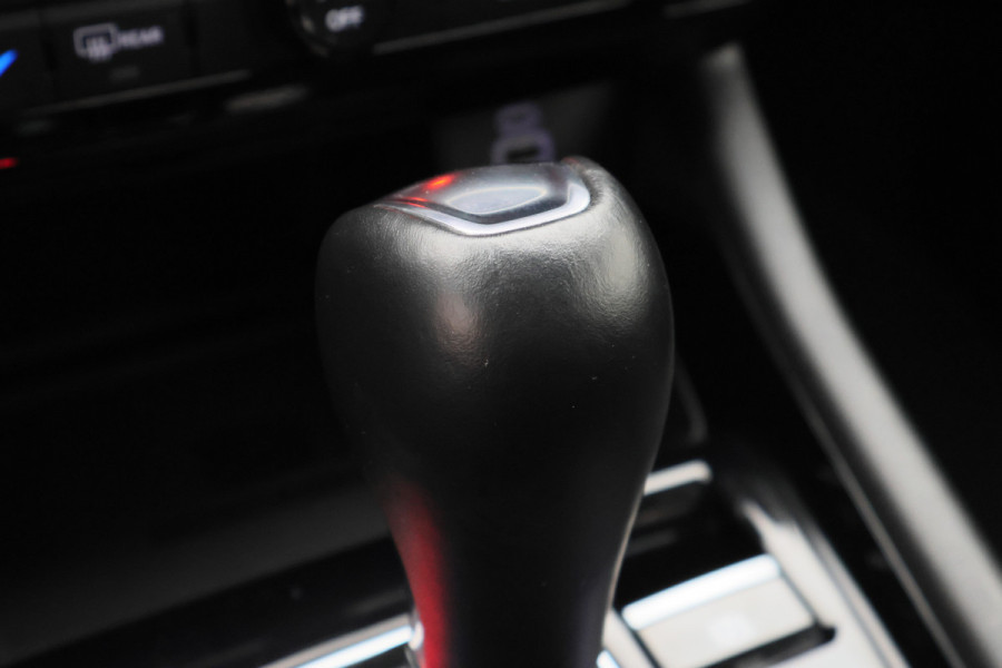 Jeep Compass 4xe 190 Plug-in Hybrid Electric Limited Business Leder/Stof, 360° Camera, Apple Carplay, ACC, Virtual Cockpit, DAB, 18''
