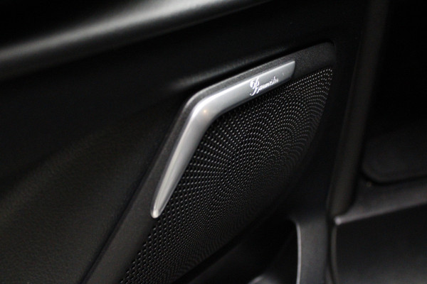 Mercedes-Benz V-Klasse 300d 4-MATIC Lang DC Exclusive AMG Burmester Panorama AppleCarplay Carbon Black Pack Leder