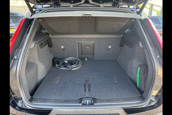Volvo XC40 Recharge Twin Plus 78 kWh 408PK |537KM WLTP | Trekhaak | Carplay | BTW