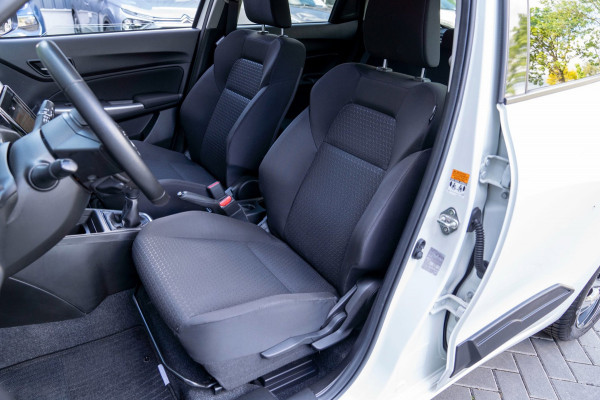 Suzuki Swift 1.2 Style Smart Hybrid|Prijs rijklaar incl 12 mnd garantie|Navi Camera Carplay Blindspot