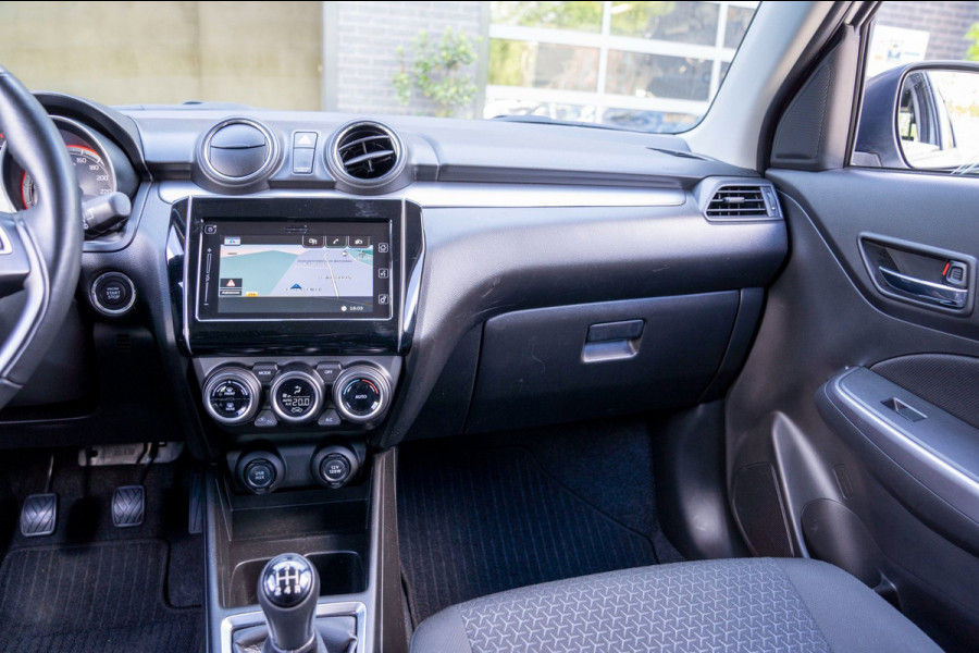 Suzuki Swift 1.2 Style Smart Hybrid|Prijs rijklaar incl 12 mnd garantie|Navi Camera Carplay Blindspot