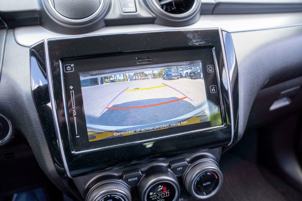 Suzuki Swift 1.2 Style Smart Hybrid|Prijs rijklaar incl 12 mnd garantie|Navi Camera Carplay Blindspot