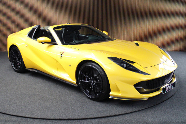 Ferrari 812 GTS 6.5 V12 HELE Full carbon - 360 Camera - Lift - Passenger Display - Painted Ferrari Shields - Full PPF