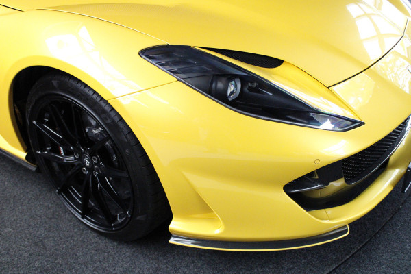 Ferrari 812 GTS 6.5 V12 HELE Full carbon - 360 Camera - Lift - Passenger Display - Painted Ferrari Shields - Full PPF