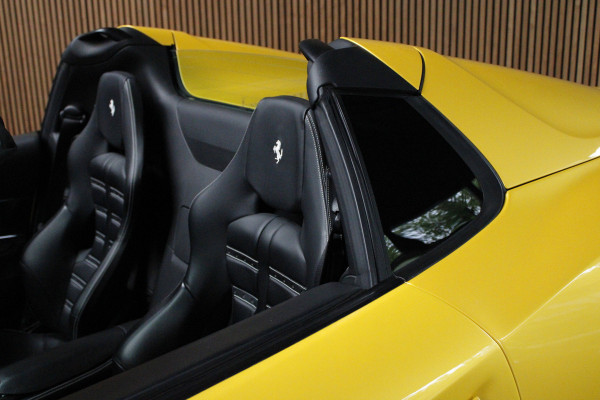 Ferrari 812 GTS 6.5 V12 HELE Full carbon - 360 Camera - Lift - Passenger Display - Painted Ferrari Shields - Full PPF