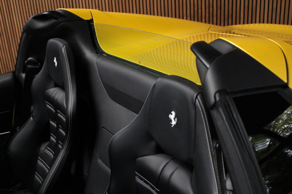 Ferrari 812 GTS 6.5 V12 HELE Full carbon - 360 Camera - Lift - Passenger Display - Painted Ferrari Shields - Full PPF