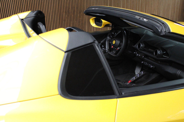 Ferrari 812 GTS 6.5 V12 HELE Full carbon - 360 Camera - Lift - Passenger Display - Painted Ferrari Shields - Full PPF