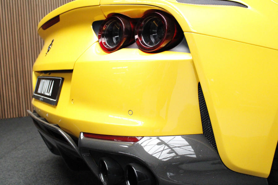 Ferrari 812 GTS 6.5 V12 HELE Full carbon - 360 Camera - Lift - Passenger Display - Painted Ferrari Shields - Full PPF