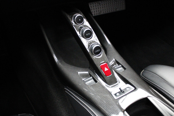Ferrari 812 GTS 6.5 V12 HELE Full carbon - 360 Camera - Lift - Passenger Display - Painted Ferrari Shields - Full PPF