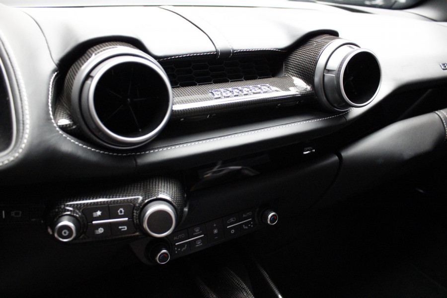 Ferrari 812 GTS 6.5 V12 HELE Full carbon - 360 Camera - Lift - Passenger Display - Painted Ferrari Shields - Full PPF