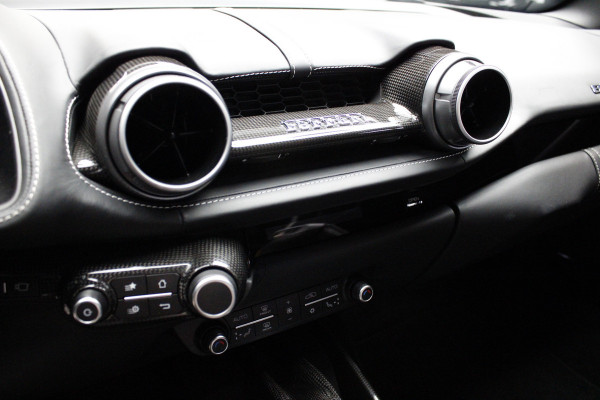 Ferrari 812 GTS 6.5 V12 HELE Full carbon - 360 Camera - Lift - Passenger Display - Painted Ferrari Shields - Full PPF